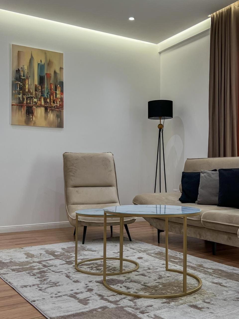 Lux Apartment At Arlis Tiranë Eksteriør bilde