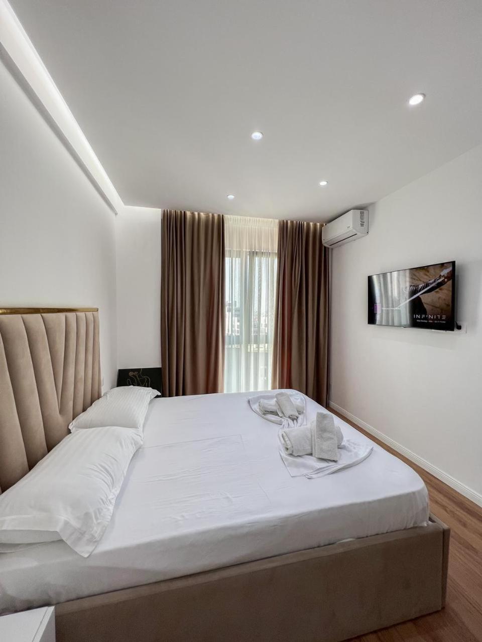 Lux Apartment At Arlis Tiranë Eksteriør bilde